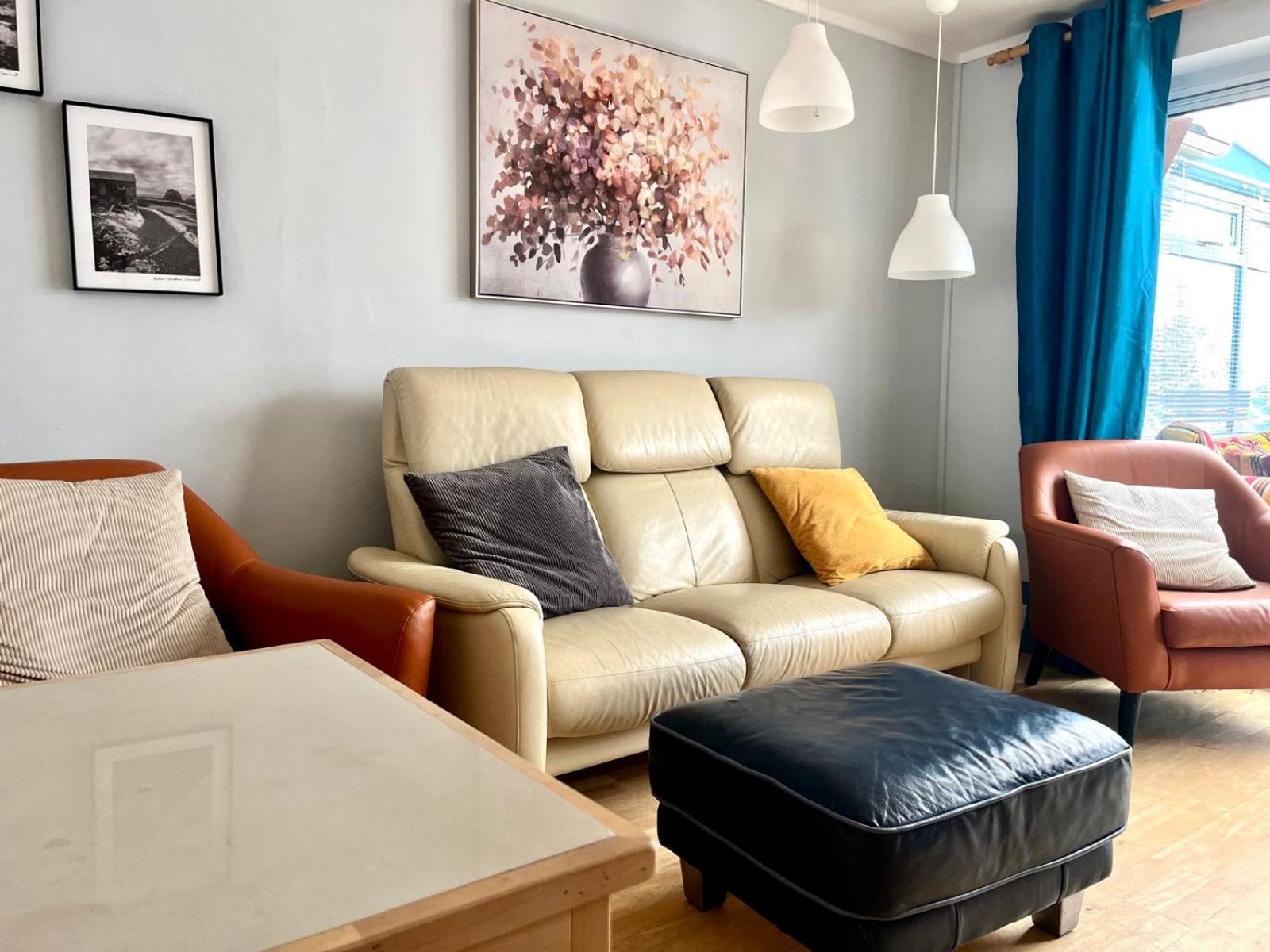 Lopez Home Crawley Ifield Екстериор снимка